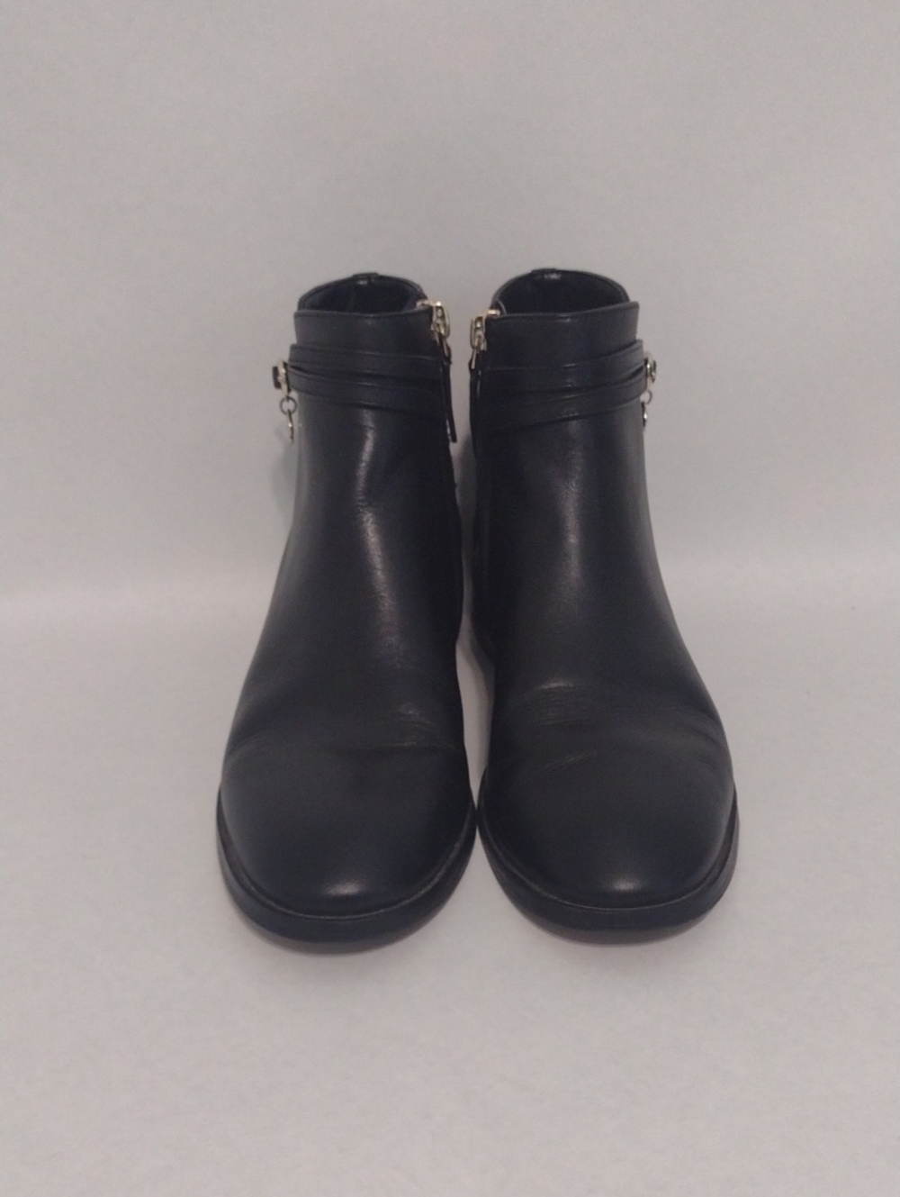 Kate Spade New York Black Leather Ankle Booties (J824)